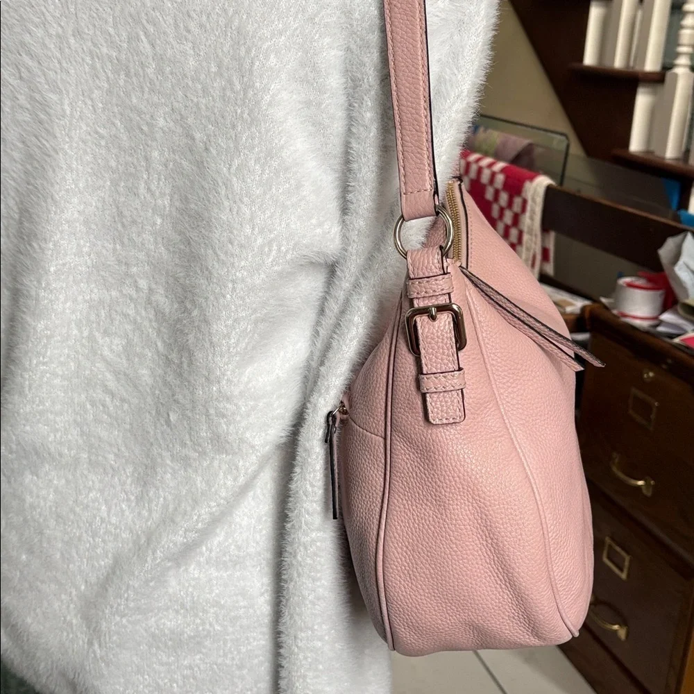Kate Spade  hobo bag, shoulder bag, pebbled leather  pink   excellent condition
